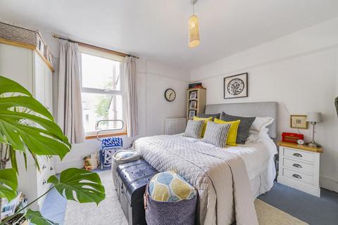1 Stanley Gardens, Mitcham, CR4 2BS
