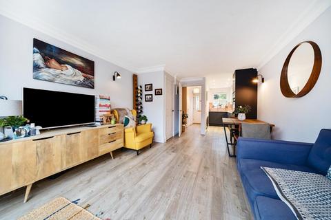 2 bedroom terraced house for sale, Harper Mews, Earlsfield