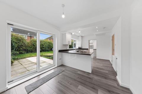 577 Winwick Road, Warrington, WA2 8QE