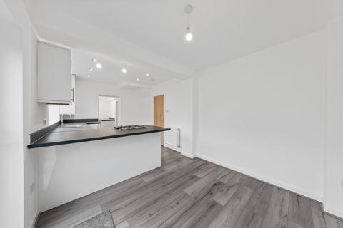 577 Winwick Road, Warrington, WA2 8QE