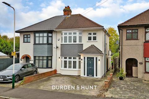 3 bedroom semi-detached house for sale, Lambourne Gardens, Hornchurch, RM12