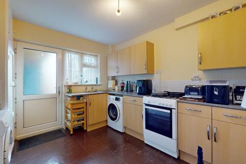 4 bedroom semi-detached house for sale, Bucks Cross Road, Northfleet, DA11