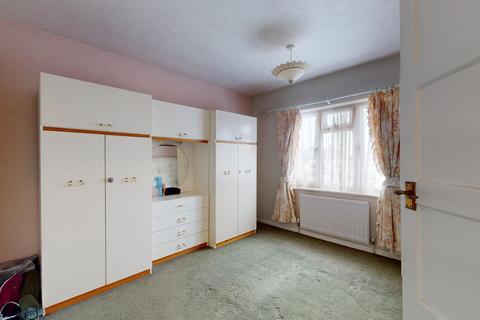 22 Bucks Cross Road, Northfleet, Gravesend, DA11 7ES