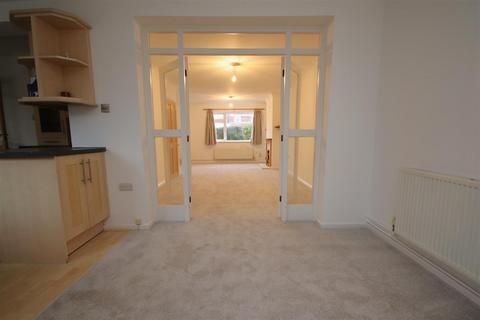 3 bedroom house to rent, Lents Way, Cambridge CB4