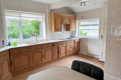 4 bedroom detached bungalow for sale, Moss Delph Lane, Aughton, L39 5BH