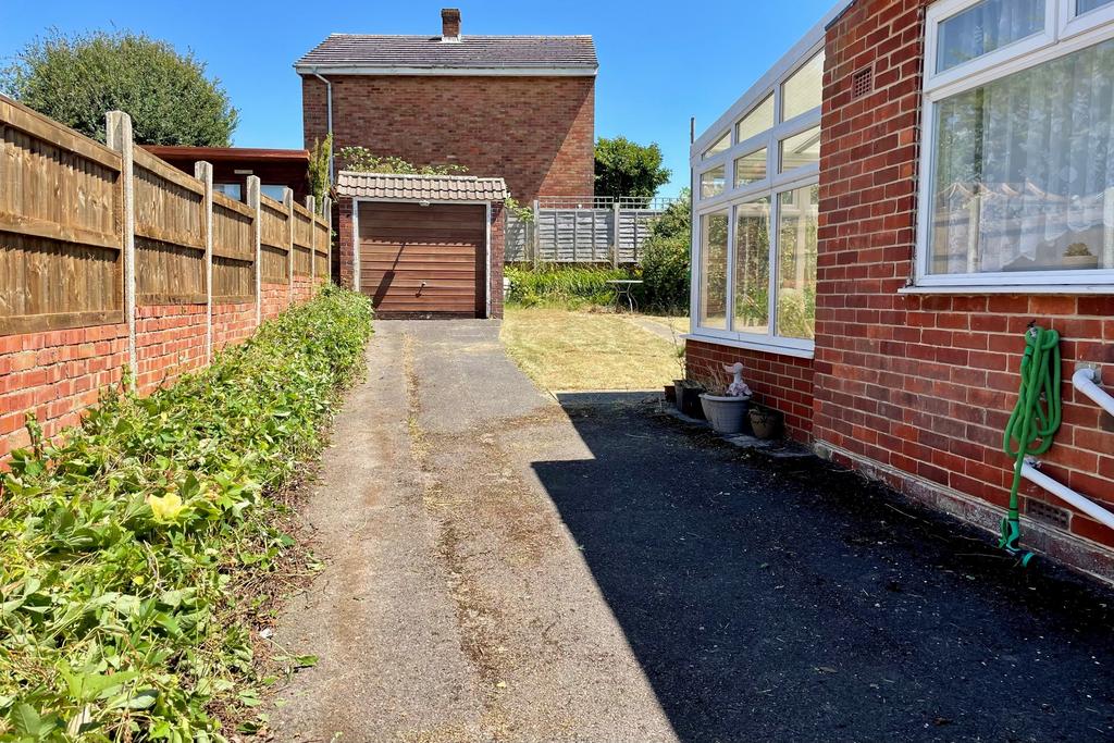 Drive leading to garage