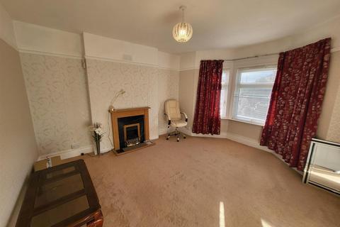 3 bedroom apartment to rent, Victoria Avenue, Newport NP19