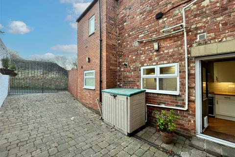 2 bedroom apartment to rent, Kells Lane, Low Fell, NE9