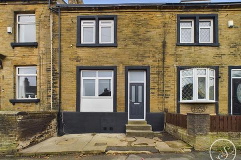 2 bedroom terraced house to rent, Fartown, Pudsey