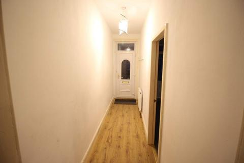 3 bedroom terraced house to rent, Westminister Street, Sudden, Rochdale
