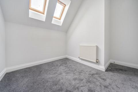 2 bedroom flat for sale, Hill Lane, Shirley, Southampton, Hampshire, SO15