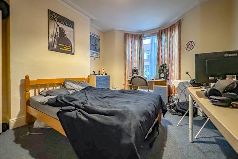 4 bedroom terraced house to rent, Ramsey Road, Bristol BS7