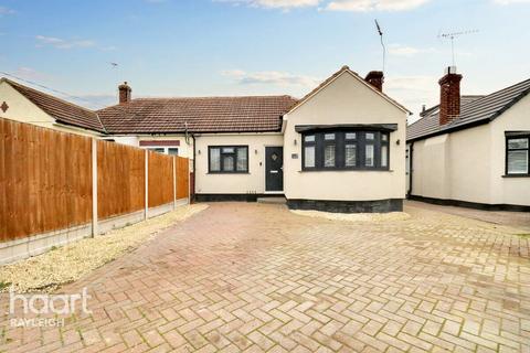 2 bedroom semi-detached bungalow for sale, Sandhill Road, Leigh-On-Sea