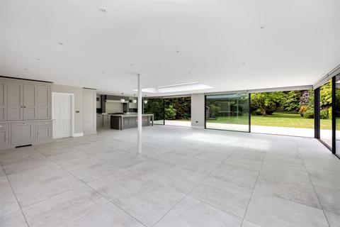 6 bedroom detached house for sale, Warren Drive, Kingswood