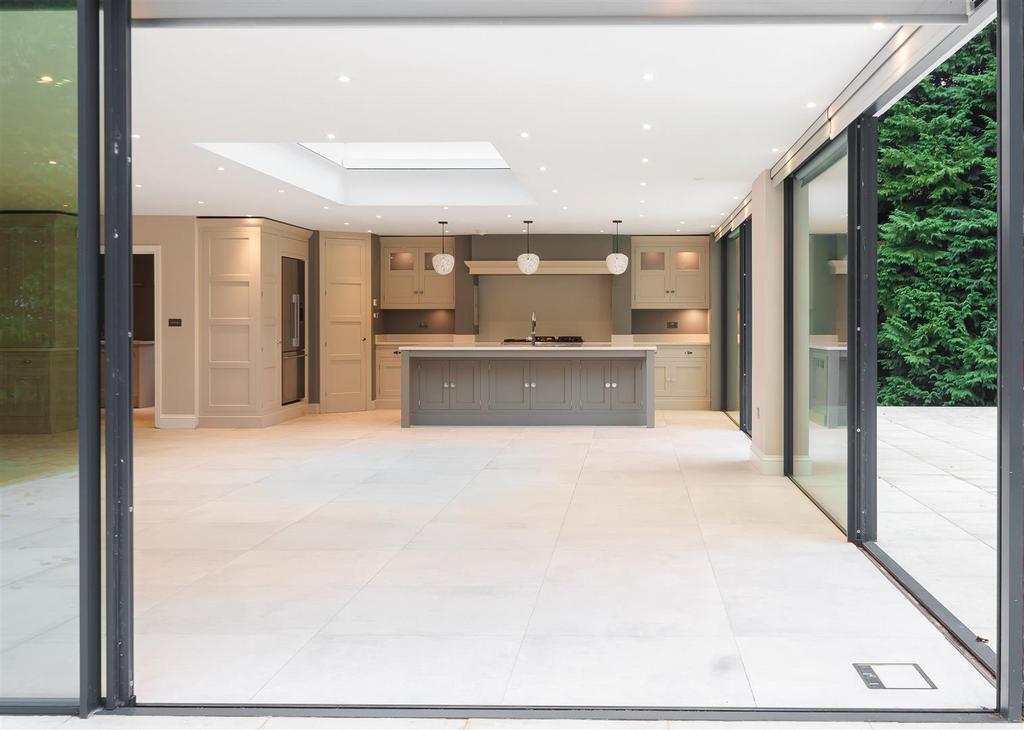 Open-Plan Kitchen/Living/Dining Room