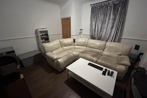 2 bedroom terraced house for sale, Foxdenton Lane, Oldham OL9