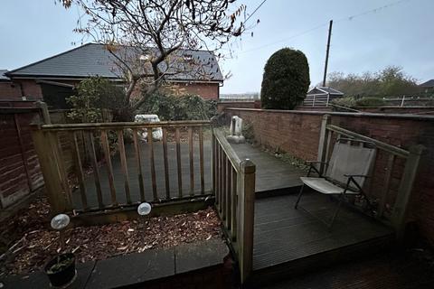 2 bedroom terraced house for sale, Foxdenton Lane, Oldham OL9