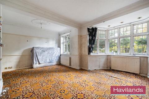 156 Green Dragon Lane, London, N21 1ET