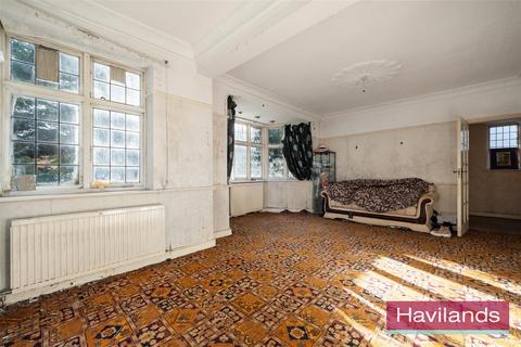 156 Green Dragon Lane, London, N21 1ET