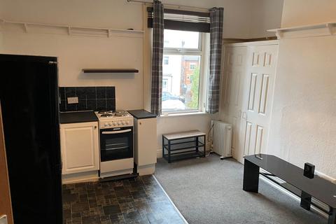 Flat to rent, -39, Stretford Road, Trafford, M41