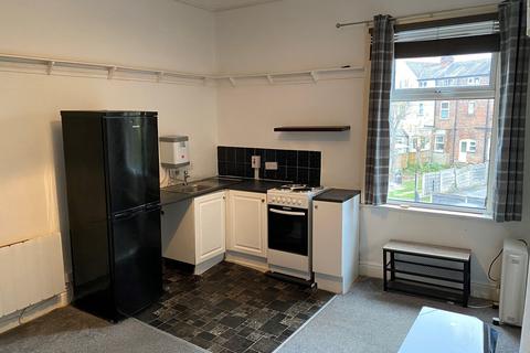 Flat to rent, -39, Stretford Road, Trafford, M41