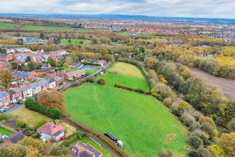 2 bedroom bungalow for sale, Tanyfron Road, Wrexham LL11