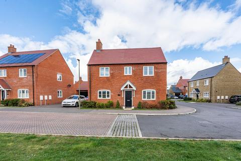 4 bedroom detached house for sale, Church Leys Field, Bicester OX25