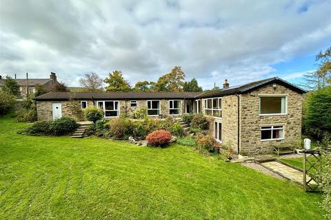 4 bedroom detached house to rent, Ridge Lane, Combs, High Peak