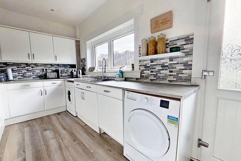 3 bedroom end of terrace house for sale, Bedlormie Drive, Blackridge, EH48