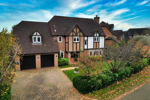 5 bedroom detached house for sale, Willets Rise, Milton Keynes MK5