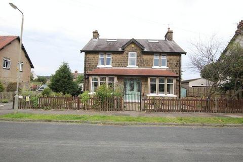 4 bedroom detached house for sale, Holyoake Avenue, Bingley, West Yorkshire, UK, BD16