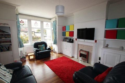 4 bedroom detached house for sale, Holyoake Avenue, Bingley, West Yorkshire, UK, BD16