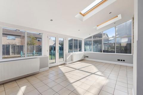 undefined, Holyoake Avenue, Bingley, West Yorkshire, UK, BD16