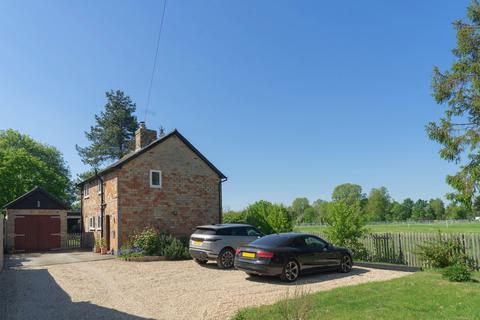 4 bedroom detached house for sale, High Street, St Neots PE19