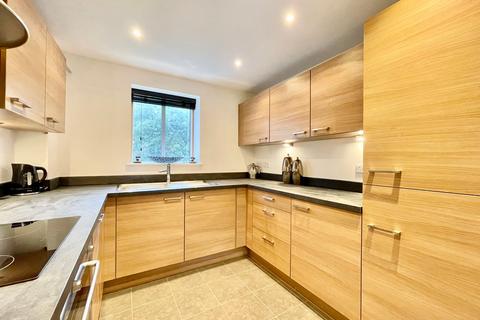 2 bedroom apartment for sale, Honeycombe Chine, Boscombe Spa, Bournemouth, BH5