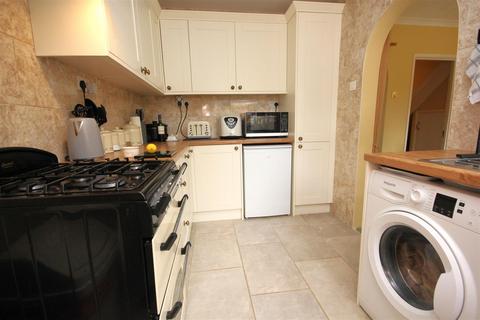 3 bedroom terraced house for sale, South Grove, Wymington NN10