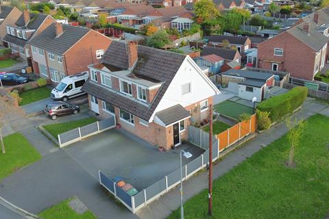 3 bedroom semi-detached house for sale, Kennedy Drive, Stapleford, NG9 8HW