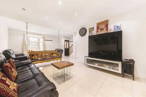 4 bedroom terraced house for sale, Westway, Shepherds Bush, London W12 7AP