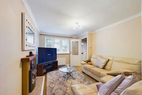 2 bedroom terraced house for sale, Lavender Walk, Aylesbury HP21