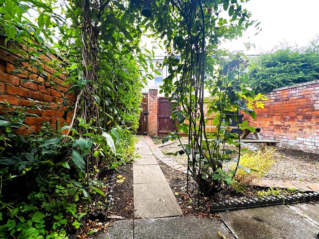 Garden I (1).jpg