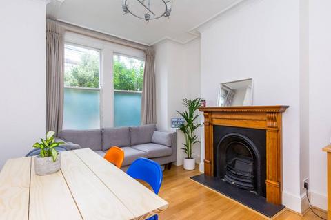 1 bedroom flat to rent, Antrobus Road, Chiswick, London, W4