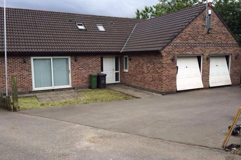 1 bedroom house of multiple occupation to rent, Ash Lea, Stalybridge SK15