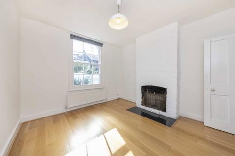 2 bedroom terraced house to rent, Pembroke Road, London N10