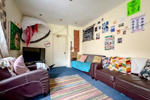 6 bedroom terraced house to rent, Filton Avenue, Bristol BS7