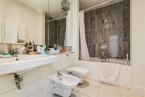 2 bedroom maisonette to rent, Copenhagen Street, London