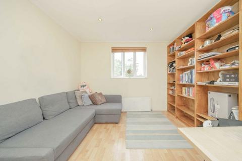 1 bedroom flat to rent, Sinclair Road, London W14