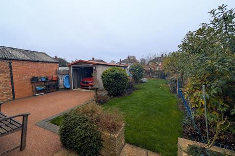 3 bedroom semi-detached house for sale, Hawton Road, Newark