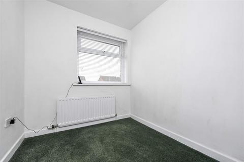 15 Green Park Drive, Liverpool, L31 8EN