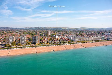 3 bedroom flat for sale, Glynde House, 4 West Parade, Worthing, West Sussex, BN11