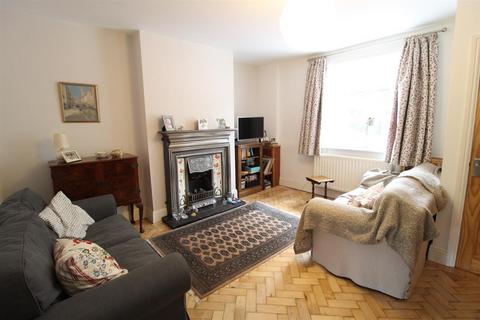 2 bedroom house for sale, Mottram Road, Broadbottom,